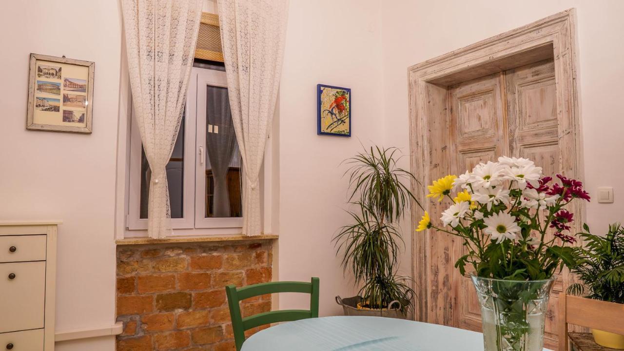 Cote Ensoleille Appartement Pula Buitenkant foto