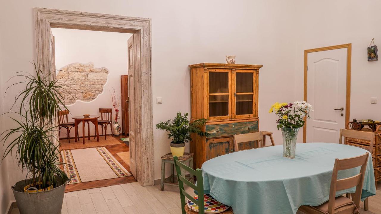 Cote Ensoleille Appartement Pula Buitenkant foto