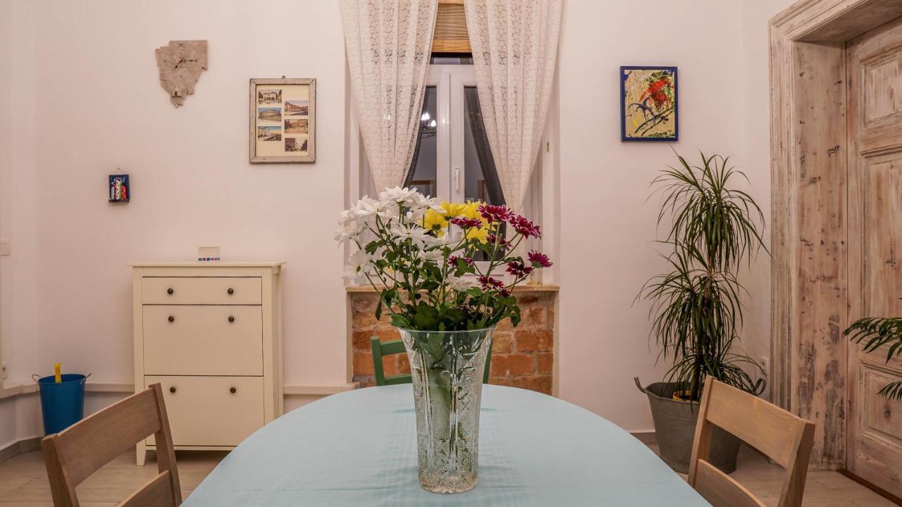 Cote Ensoleille Appartement Pula Buitenkant foto