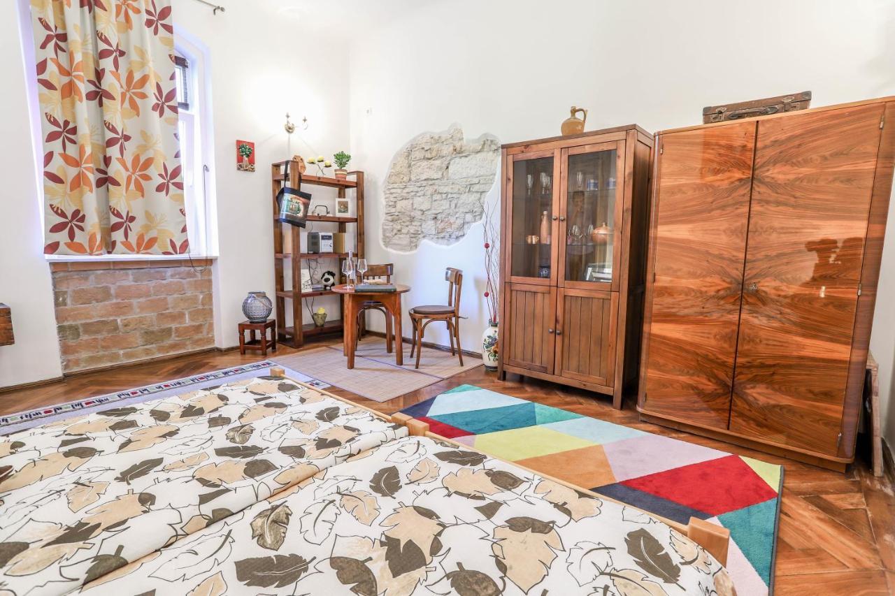 Cote Ensoleille Appartement Pula Buitenkant foto