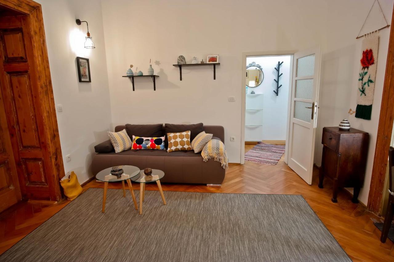 Cote Ensoleille Appartement Pula Buitenkant foto