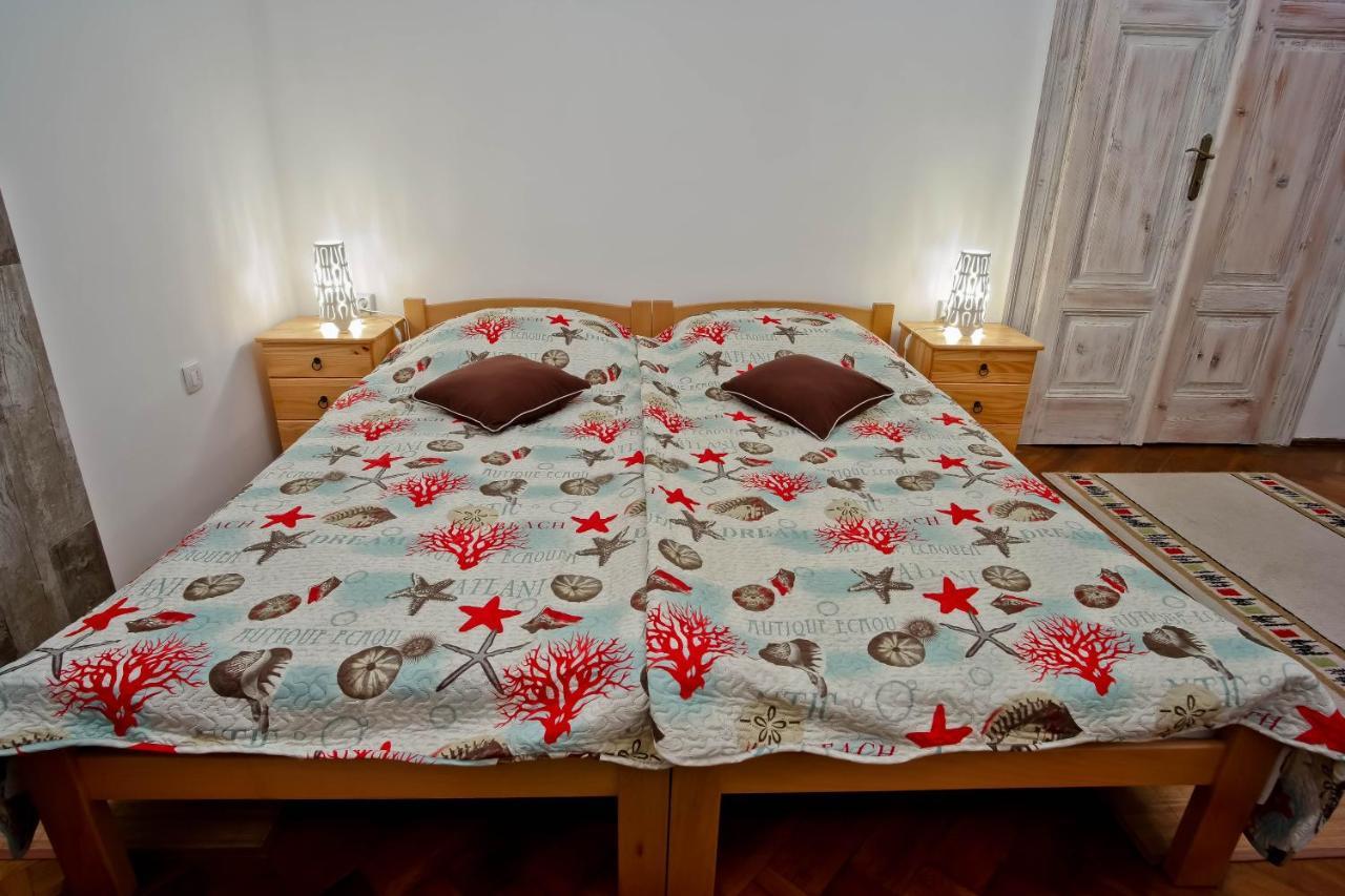 Cote Ensoleille Appartement Pula Buitenkant foto