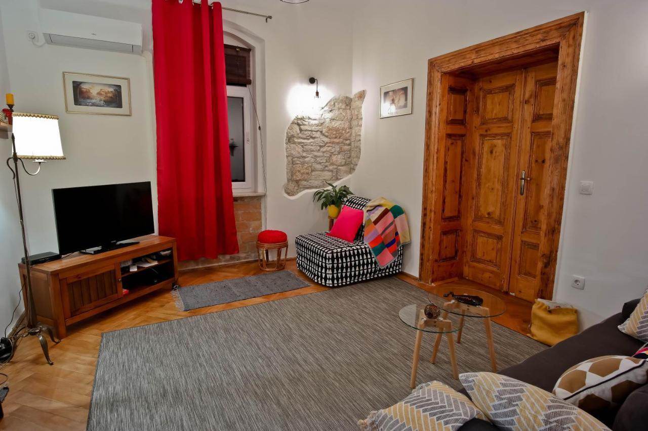 Cote Ensoleille Appartement Pula Buitenkant foto